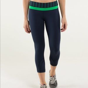Lululemon navy blue Run Inspire Crop